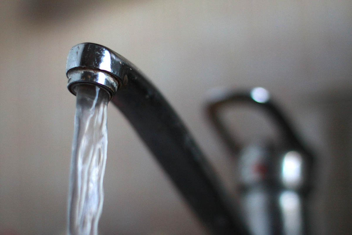 В России пообещали отключать горячую воду раз в два года